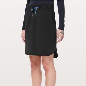 NWT On The Fly Skirt